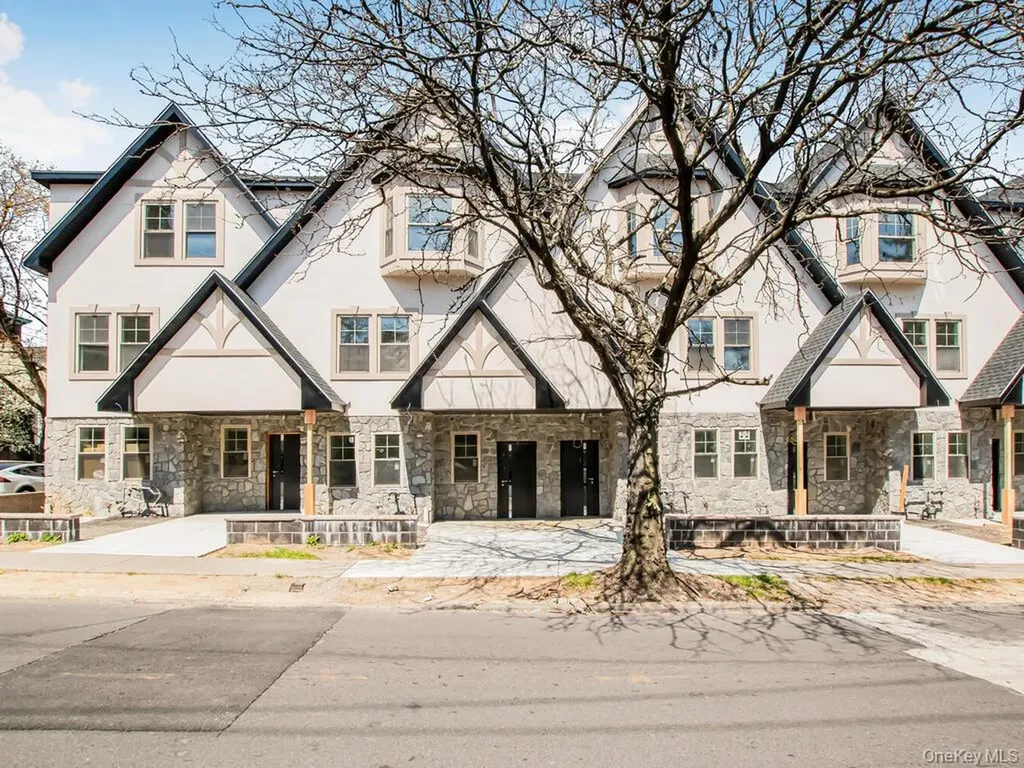 65 W 2nd Street Mount Vernon NY 10550