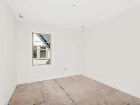 65 W 2nd Street Mount Vernon NY 10550