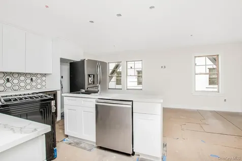 65 W 2nd Street Mount Vernon NY 10550