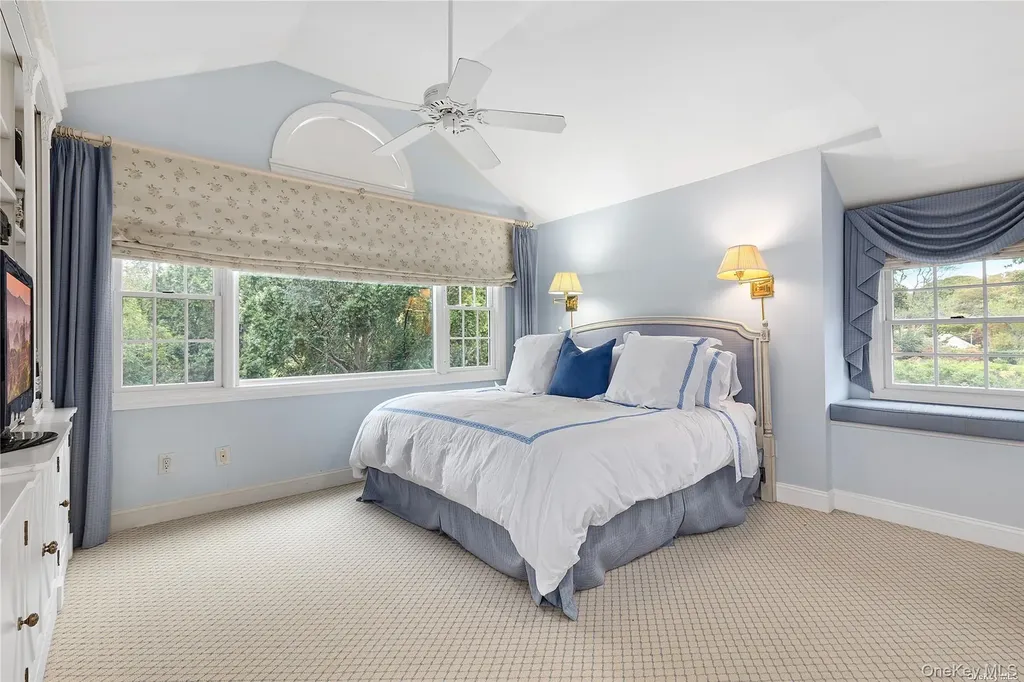22 Bayfield Lane Westhampton Beach NY 11978