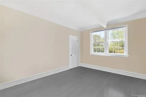 22 Bayfield Lane Westhampton Beach NY 11978