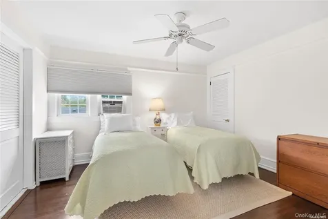 22 Bayfield Lane Westhampton Beach NY 11978