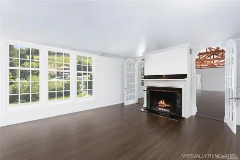 22 Bayfield Lane Westhampton Beach NY 11978