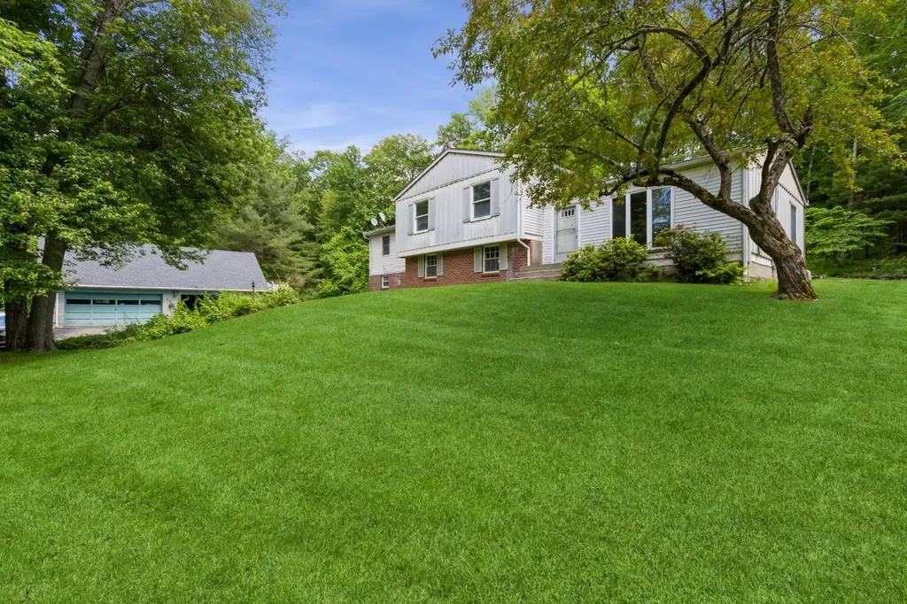 252 Horsepound Road Carmel NY 10512