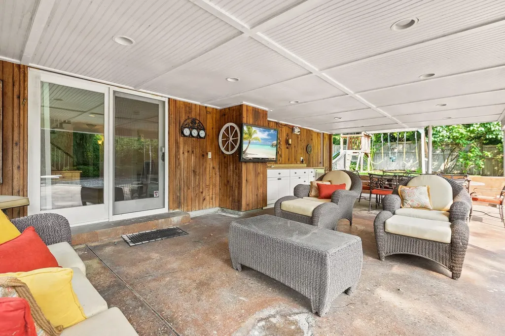 21 Holly Lane Rye Brook NY 10573