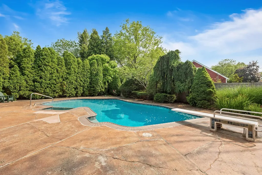 21 Holly Lane Rye Brook NY 10573