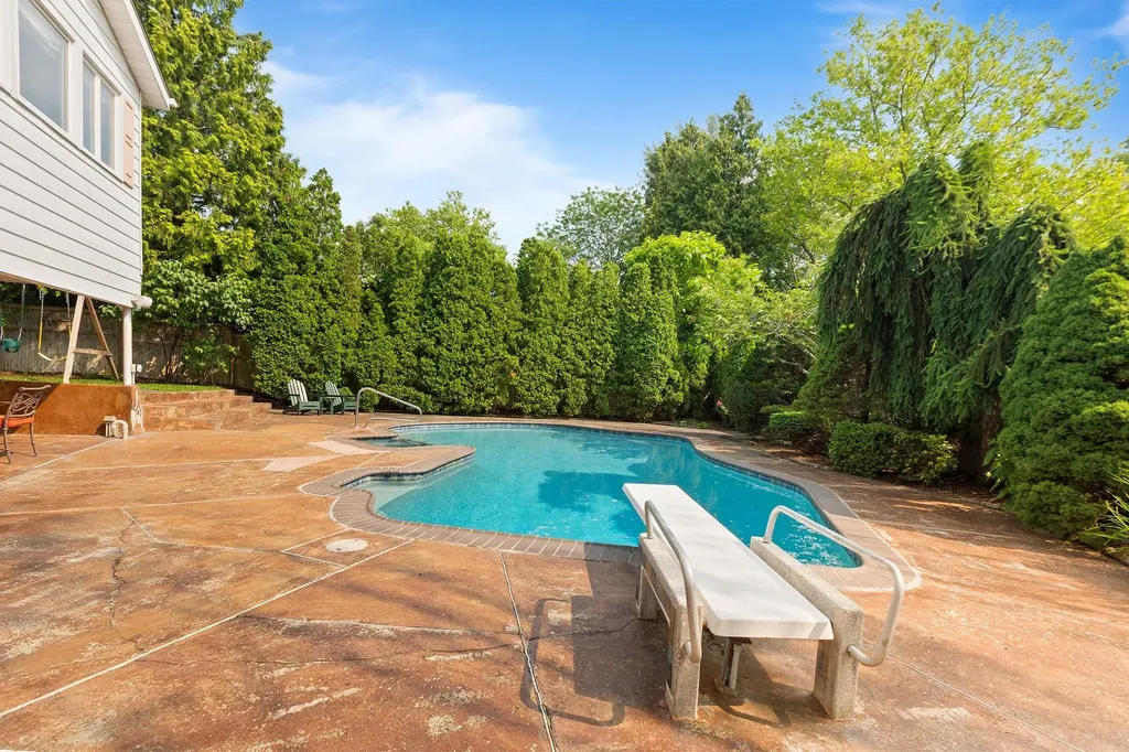 21 Holly Lane Rye Brook NY 10573