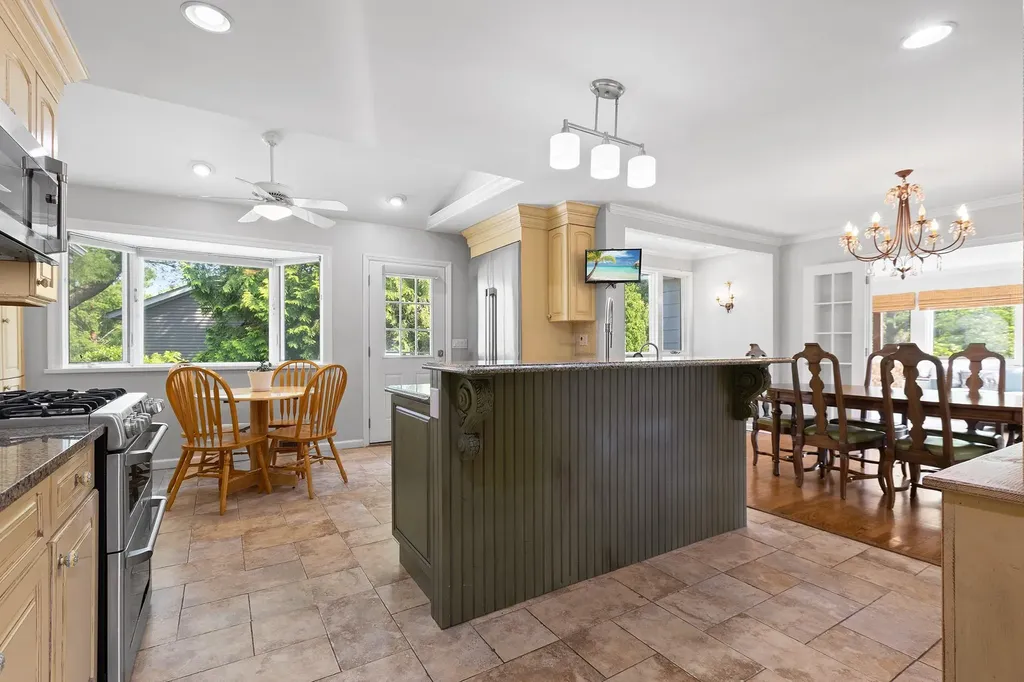 21 Holly Lane Rye Brook NY 10573