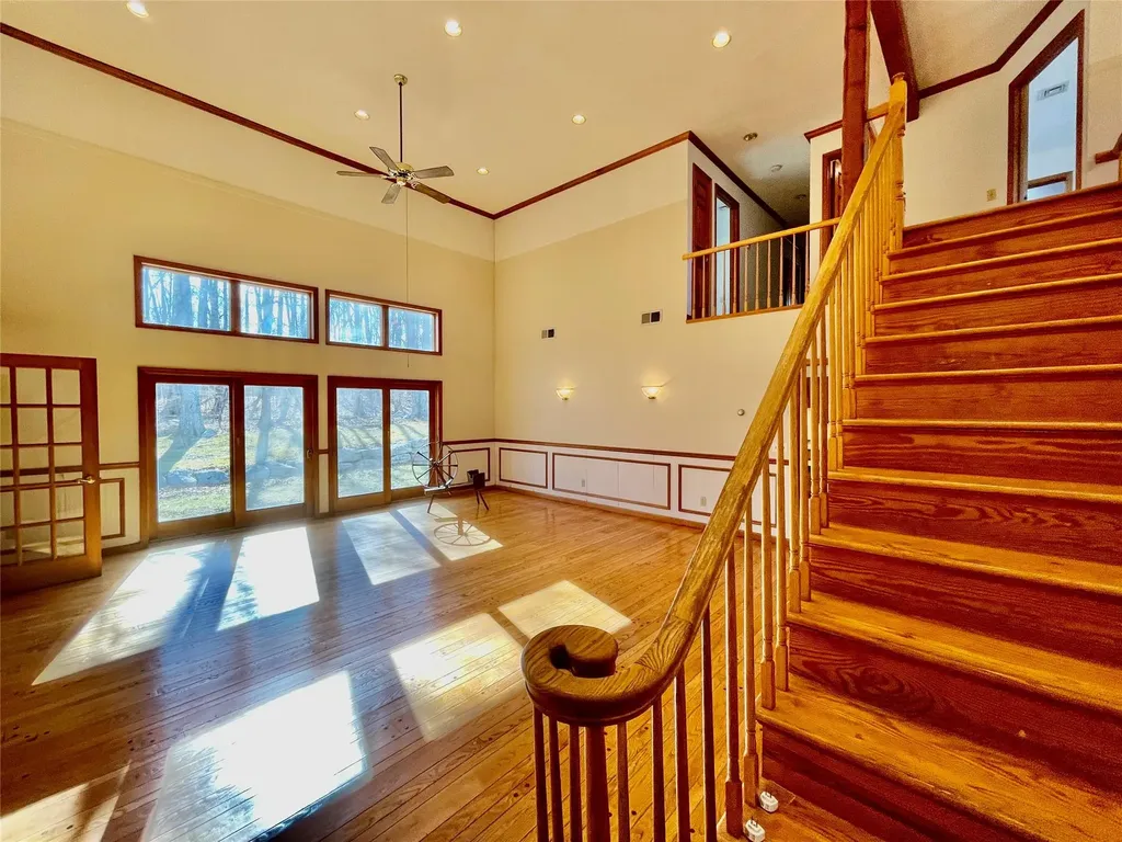 71 Saddleback Ridge Road Wallkill NY 12589