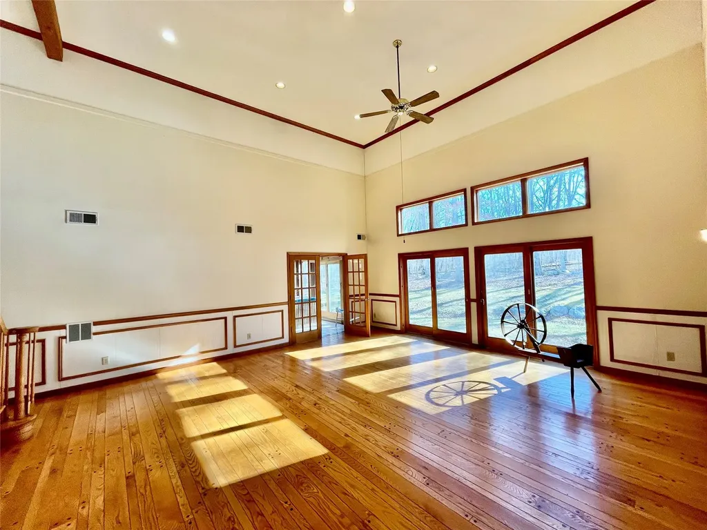 71 Saddleback Ridge Road Wallkill NY 12589
