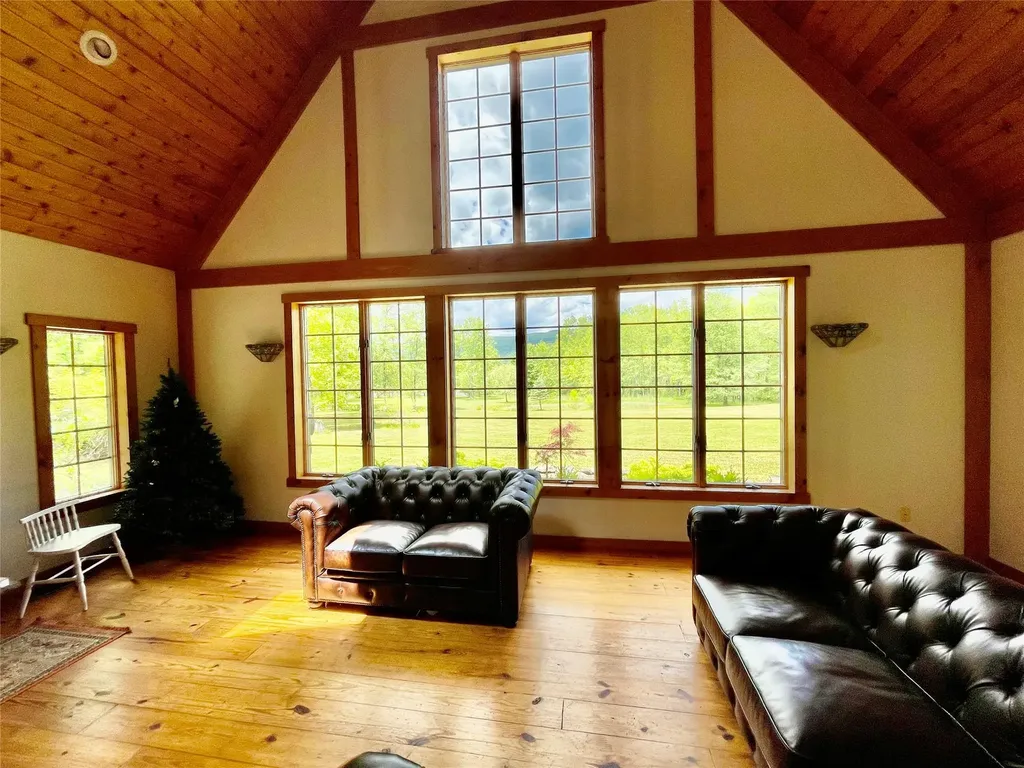 71 Saddleback Ridge Road Wallkill NY 12589