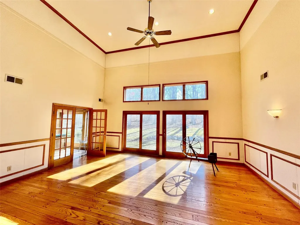 71 Saddleback Ridge Road Wallkill NY 12589