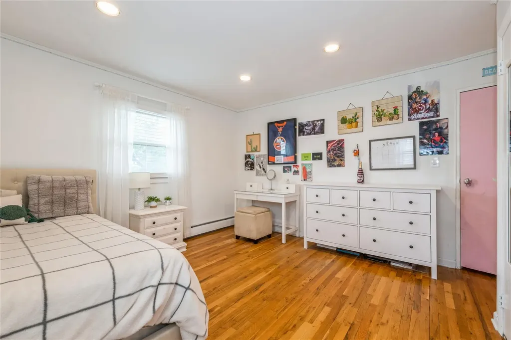 164 Jeffery Lane Oceanside NY 11572