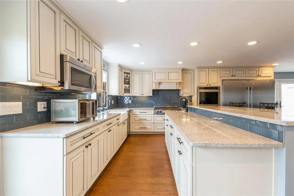 164 Jeffery Lane Oceanside NY 11572