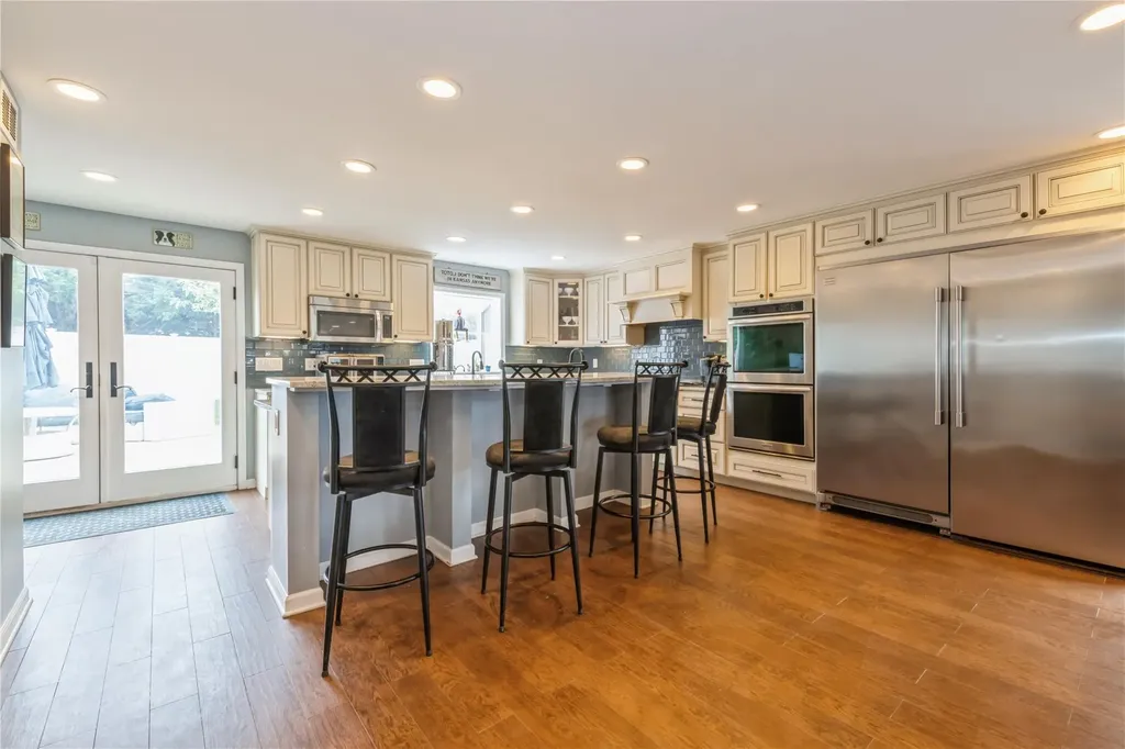 164 Jeffery Lane Oceanside NY 11572