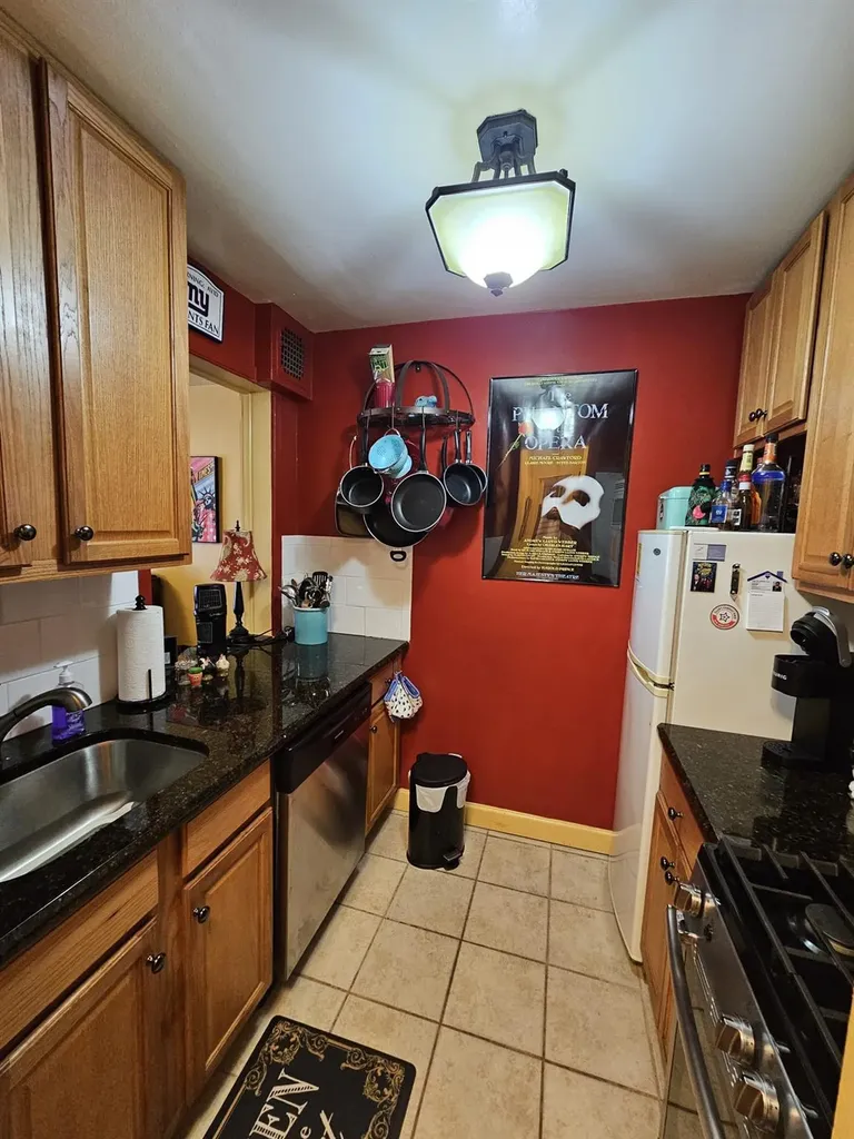 2750 Johnson Avenue Bronx NY 10463
