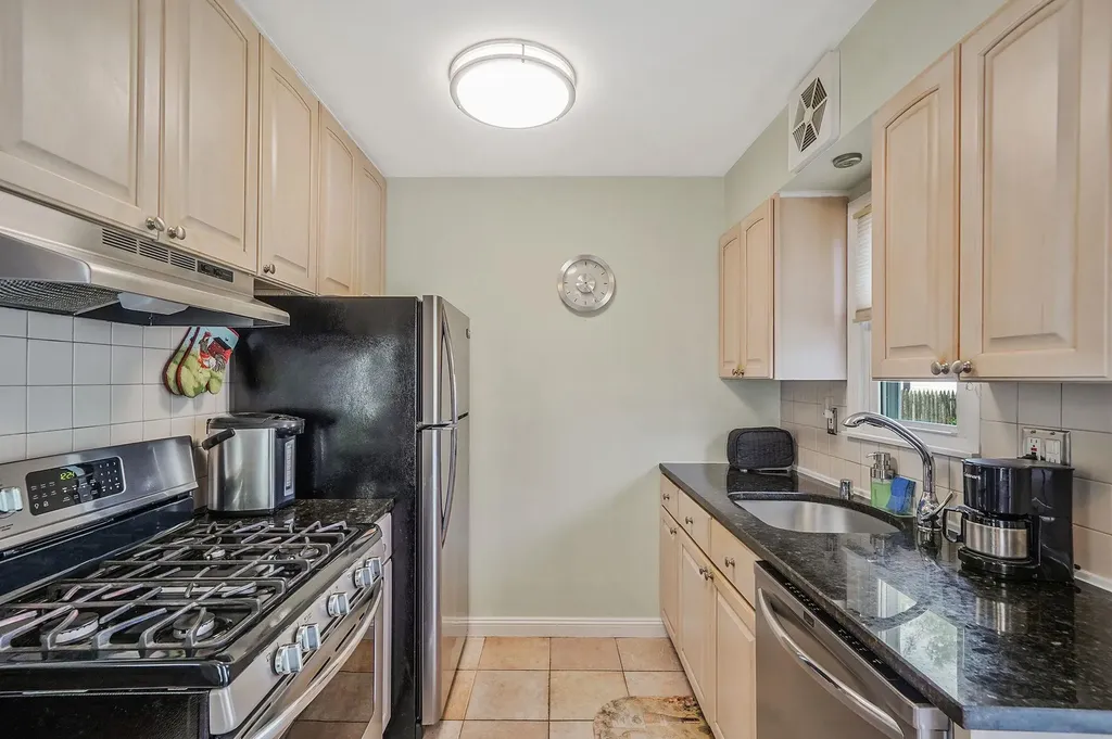 8 Bryant Street Bethpage NY 11714