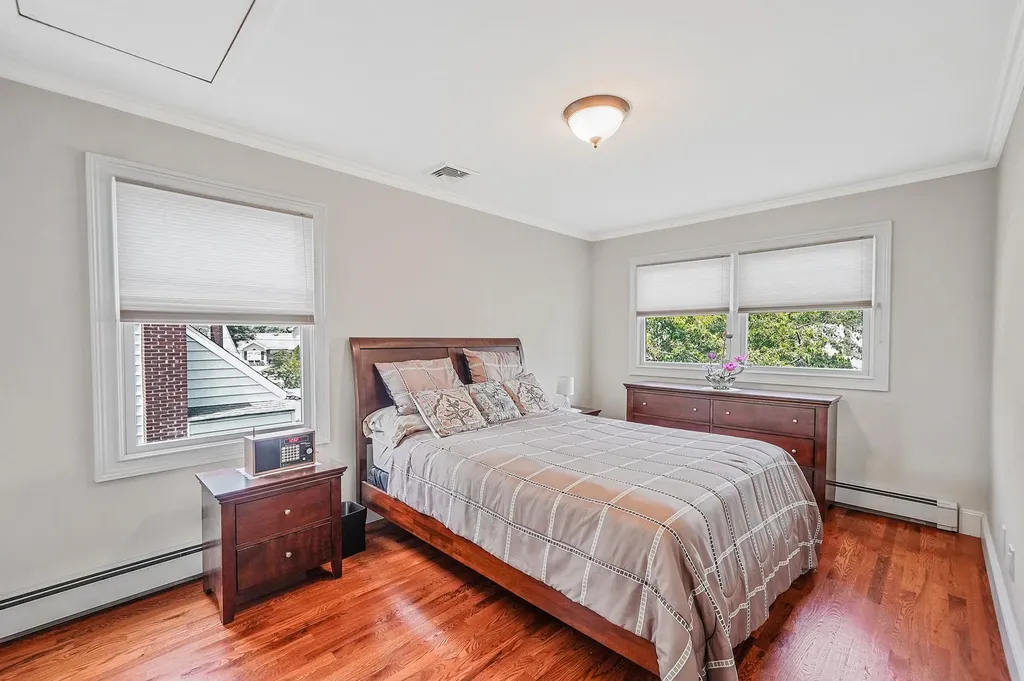 8 Bryant Street Bethpage NY 11714