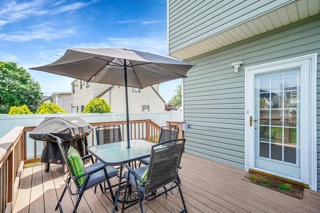 8 Bryant Street Bethpage NY 11714