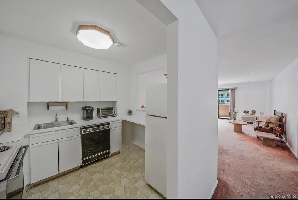 360 Shore Road Long Beach NY 11561