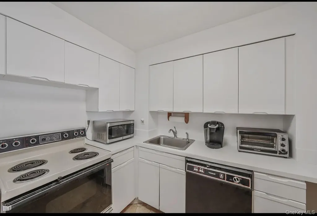 360 Shore Road Long Beach NY 11561