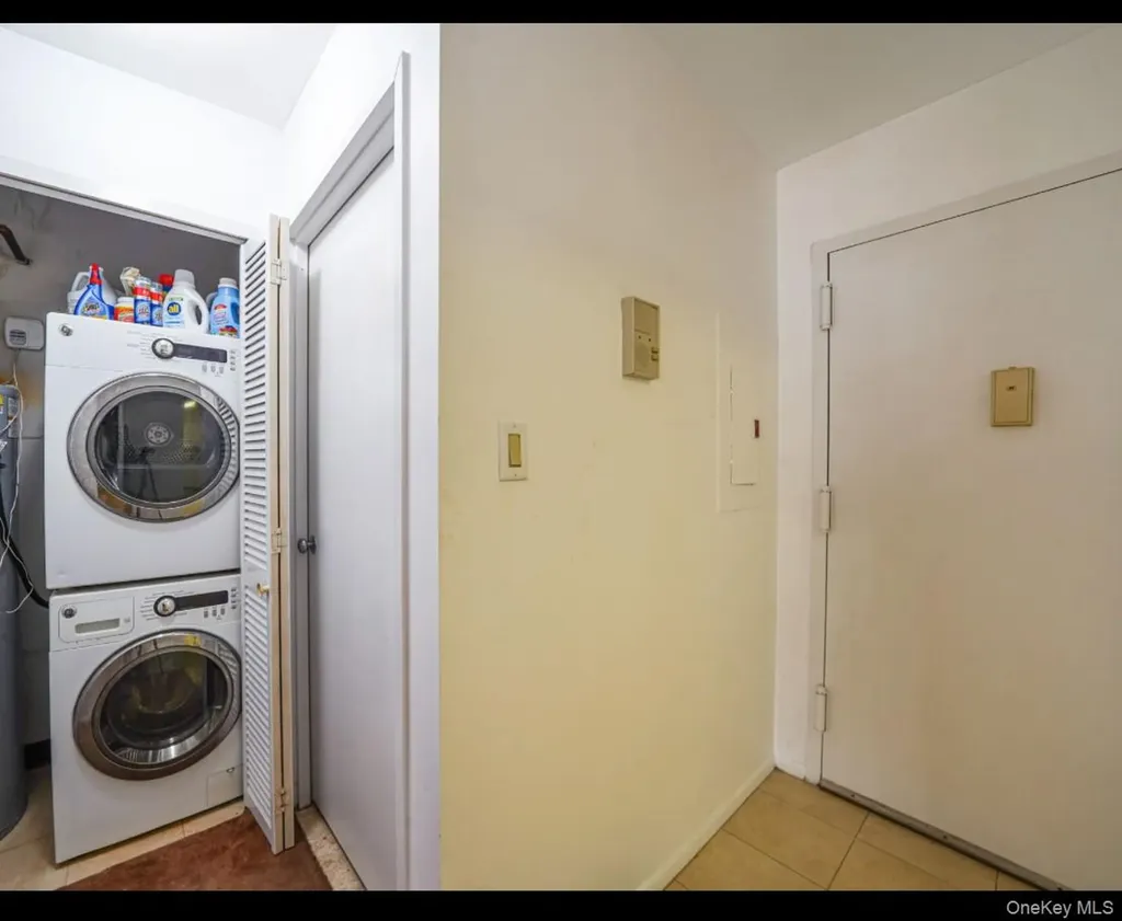 360 Shore Road Long Beach NY 11561