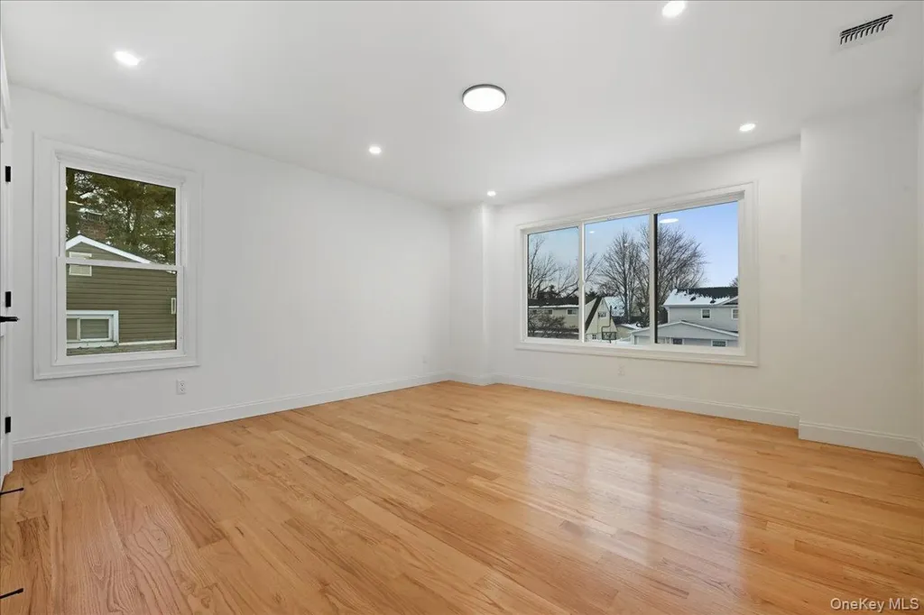 319 Blacksmith Road W Levittown NY 11756