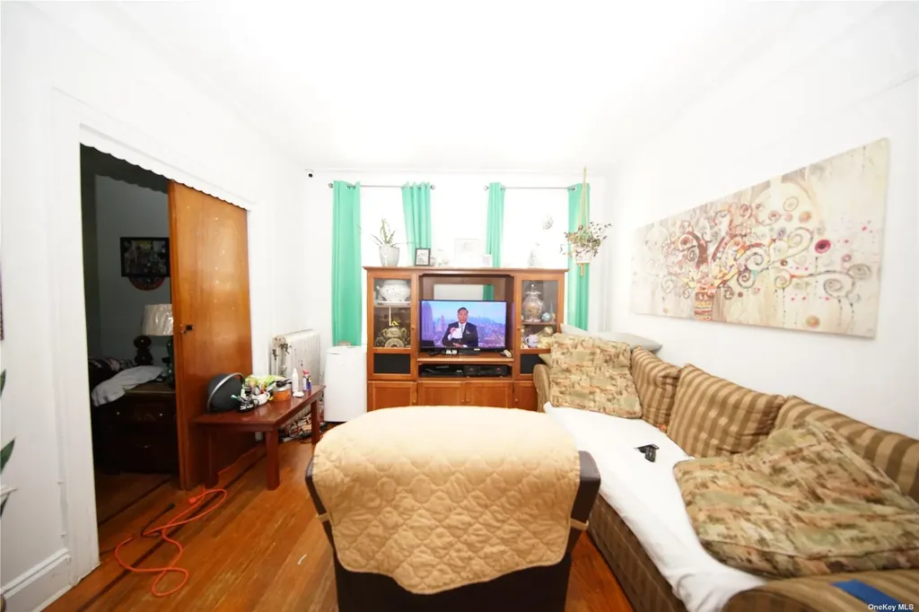 40-45 99th Street Corona NY 11368