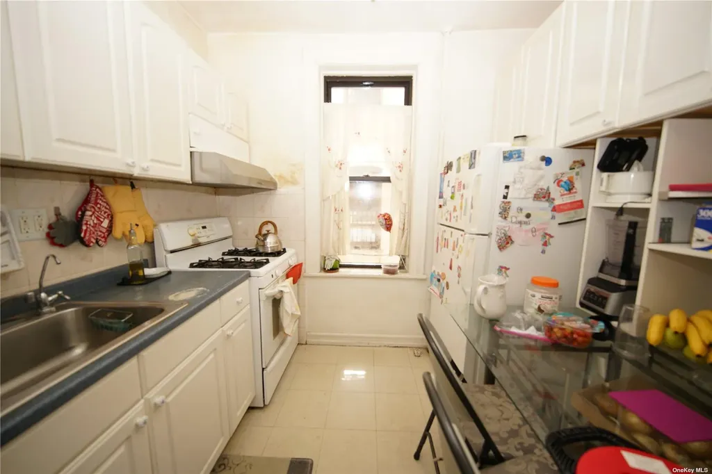40-45 99th Street Corona NY 11368