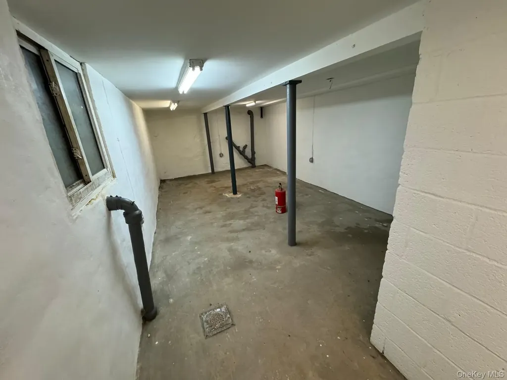 6904 15th Avenue Brooklyn NY 11228