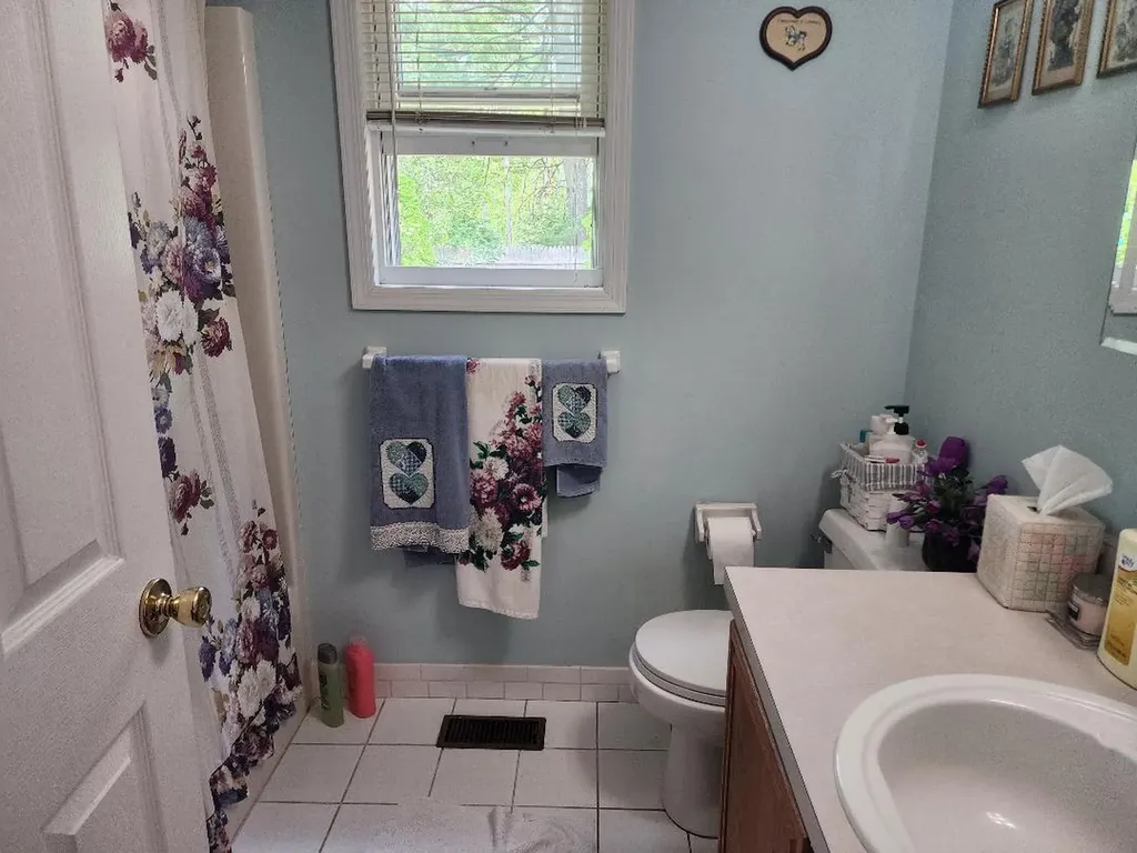 5148 Village Circle E Manorville NY 11949