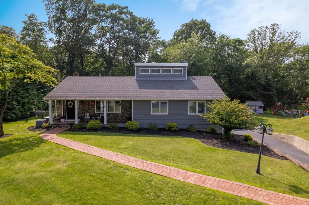 5 Dartmouth Road Shoreham NY 11786