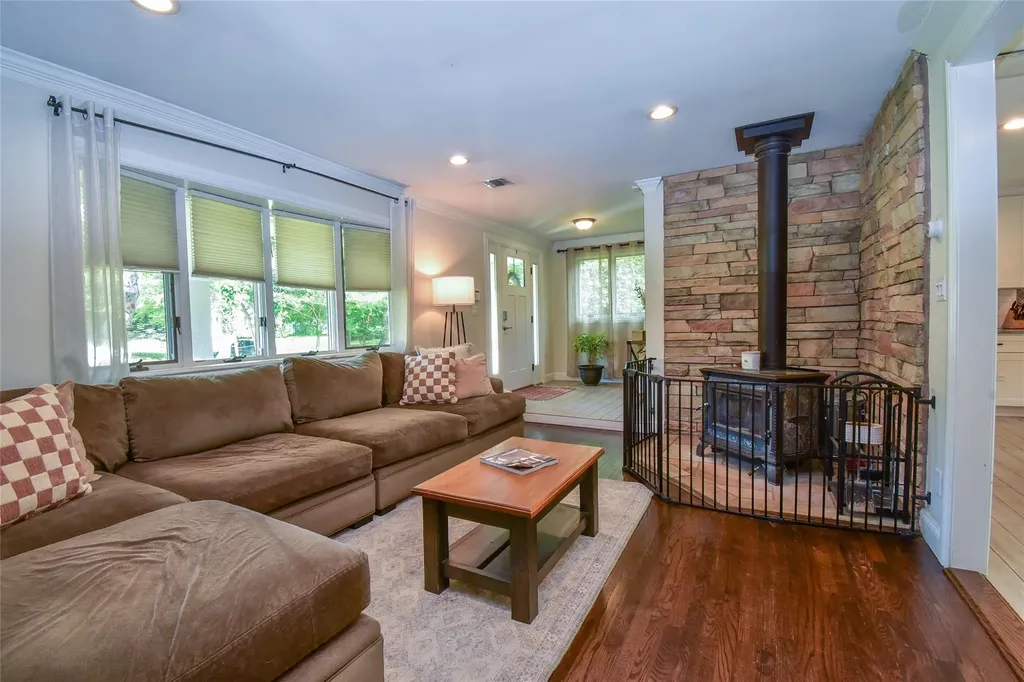 5 Dartmouth Road Shoreham NY 11786