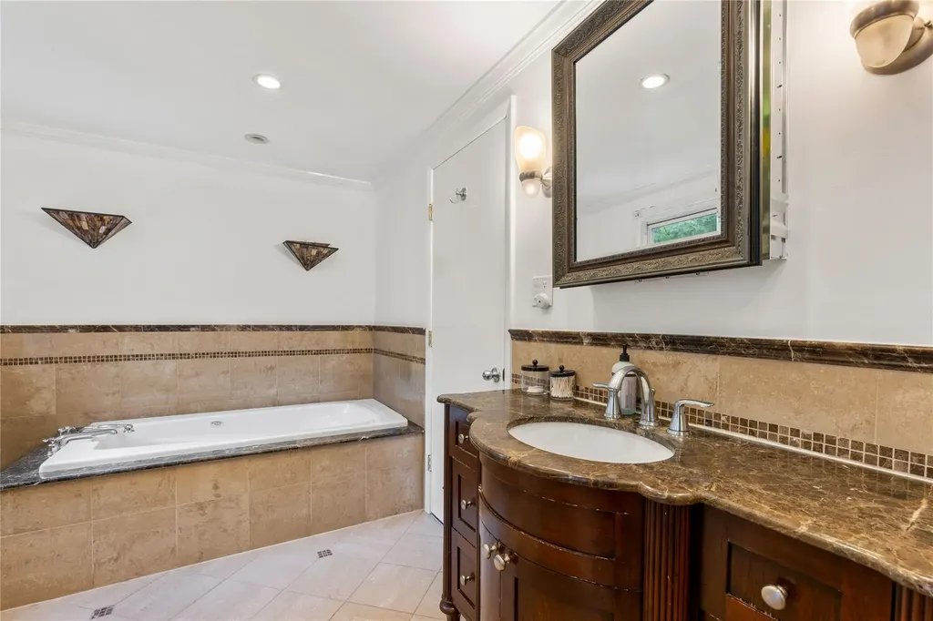 89 Oakland Avenue Harrison NY 10528