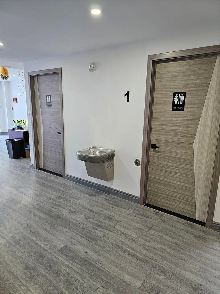 10525 65th Road Forest Hills NY 11375