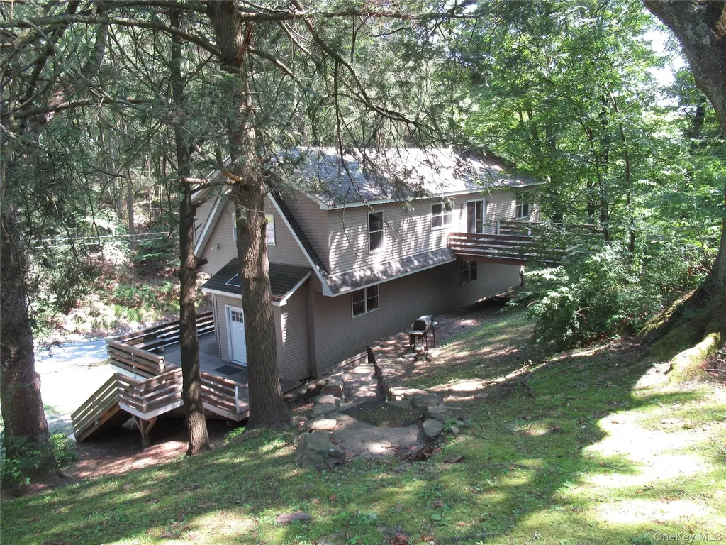 101 Bundy Hill Road Holmes NY 12531