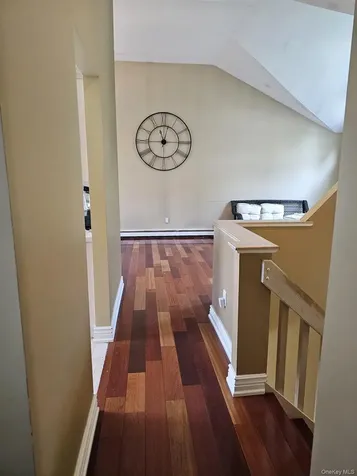 943 Macarthur Street Bohemia NY 11716