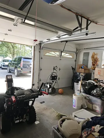 943 Macarthur Street Bohemia NY 11716