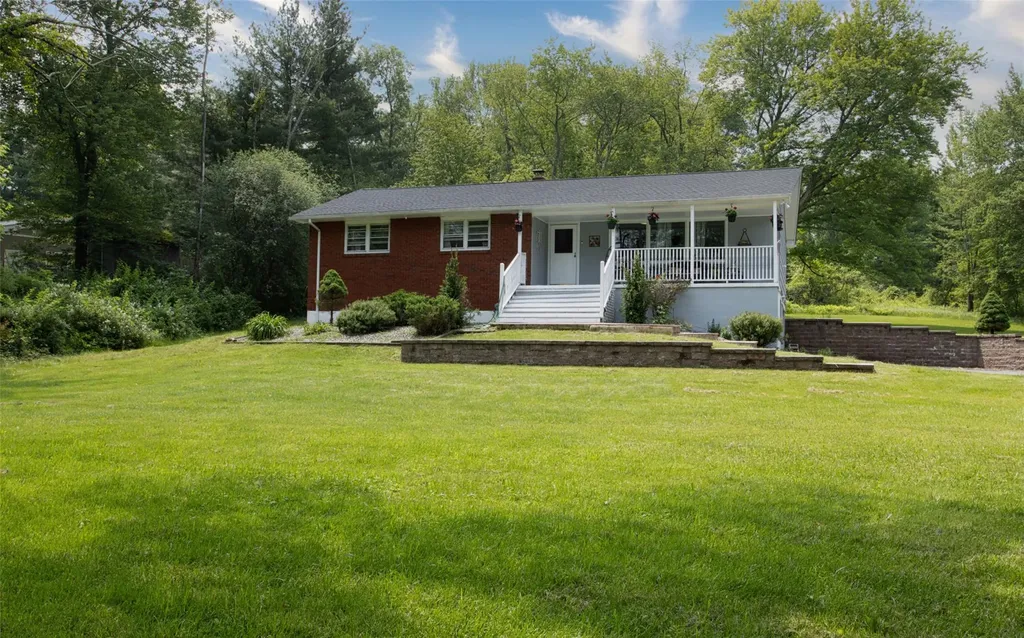 52 Old Chester Road Goshen NY 10924