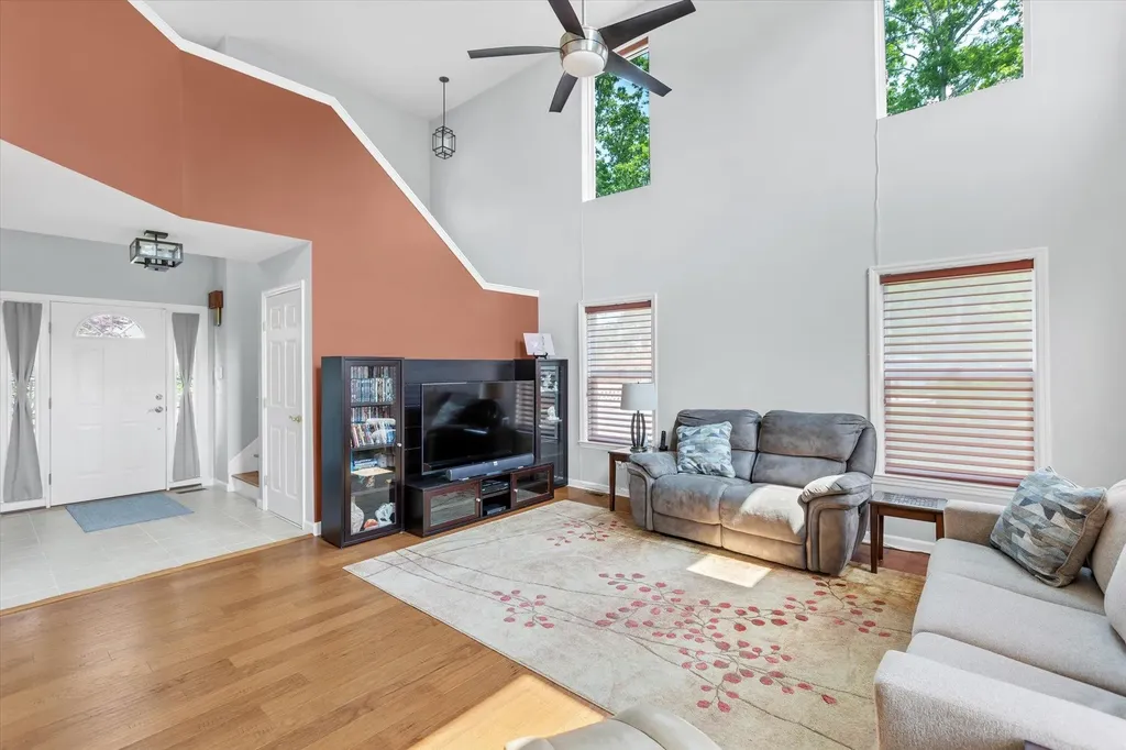 3 Horstead Court Yaphank NY 11980