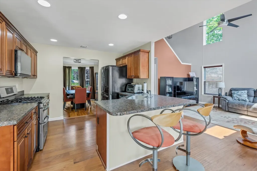 3 Horstead Court Yaphank NY 11980