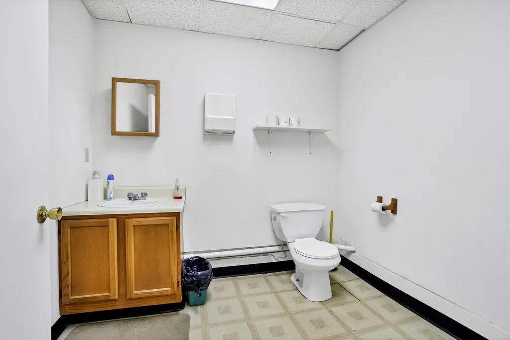 24 John Street Middletown NY 10940