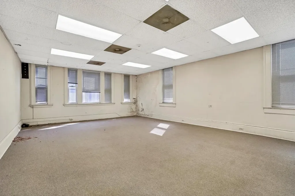 24 John Street Middletown NY 10940