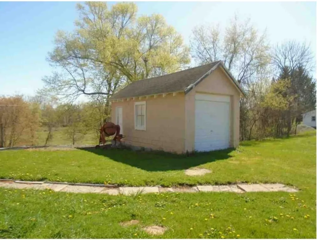 166 Fingar Road Hudson NY 12534