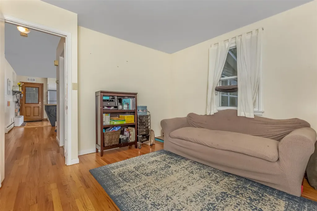 35 Circle Drive Hyde Park NY 12538
