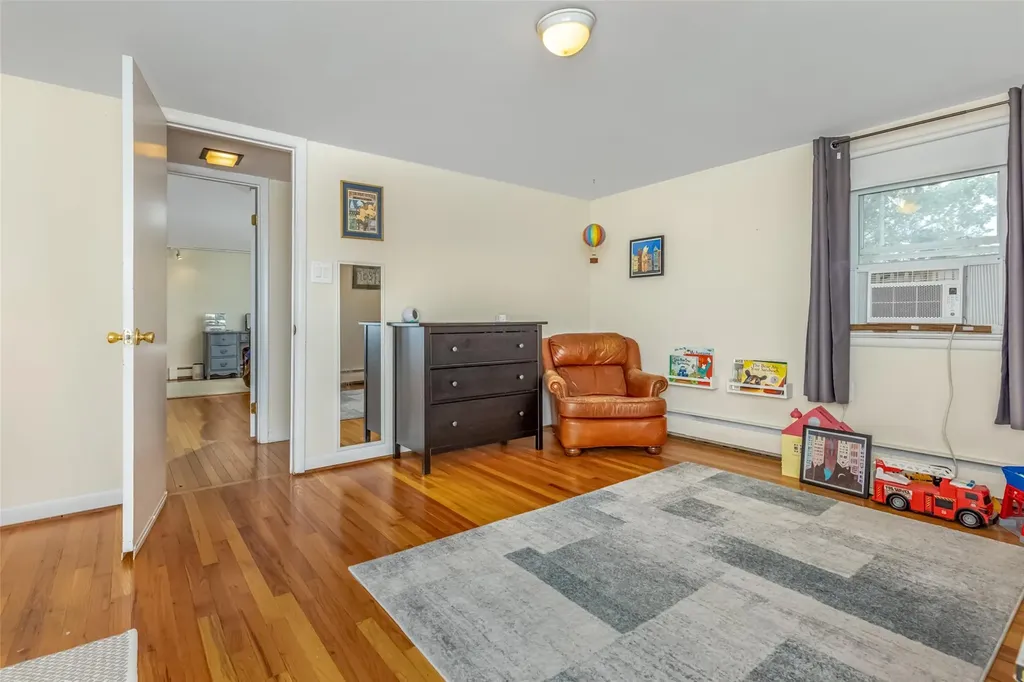 35 Circle Drive Hyde Park NY 12538