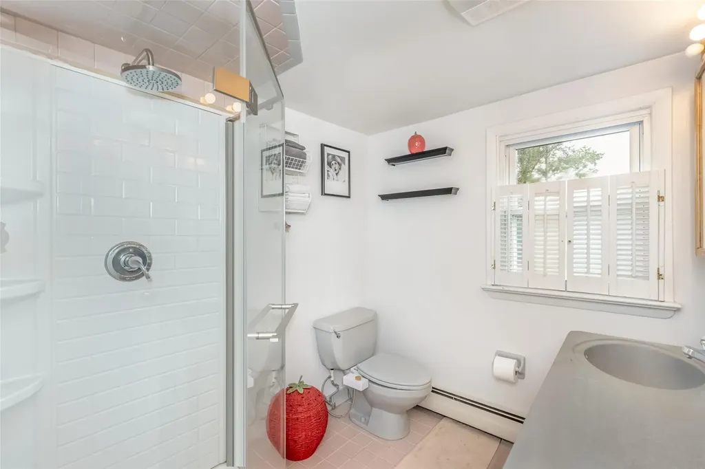 35 Circle Drive Hyde Park NY 12538