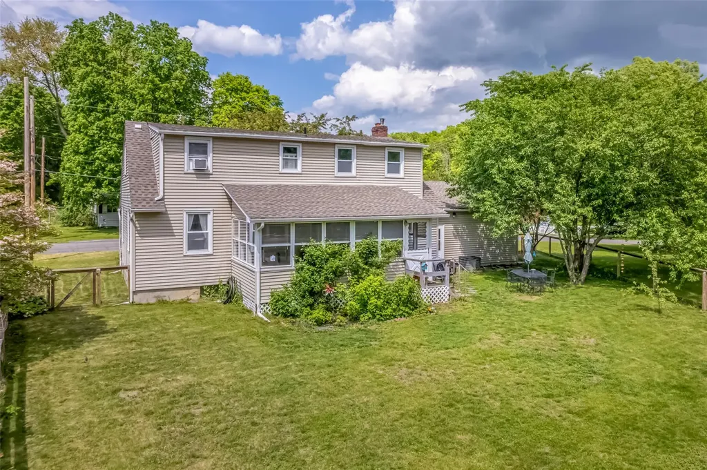 35 Circle Drive Hyde Park NY 12538