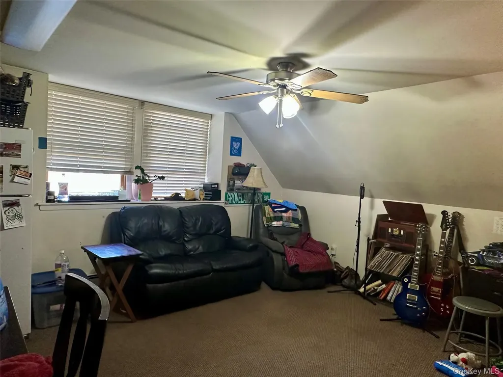 2 Hamilton Court Coram NY 11727