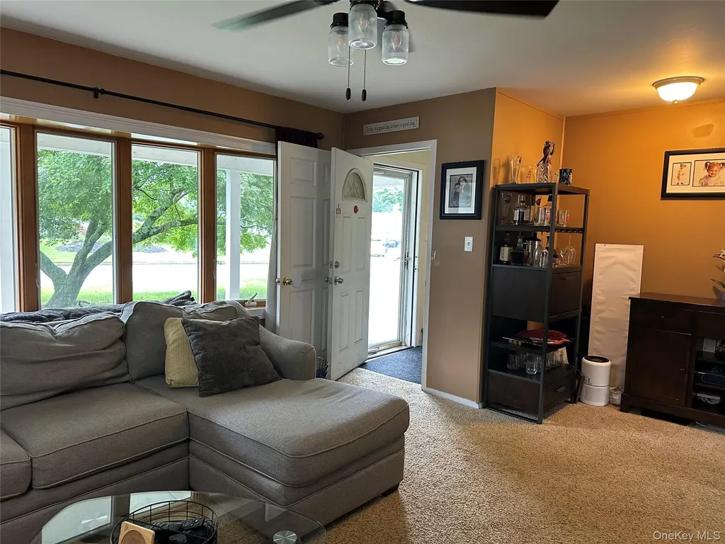 2 Hamilton Court Coram NY 11727